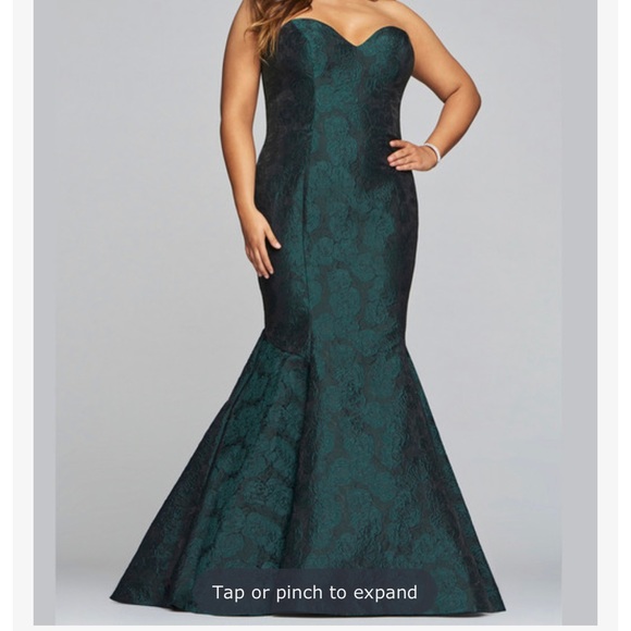 Green Strapless Dress - Picture 2 of 3